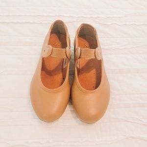 Girls Bloch Nude Tap Shoes